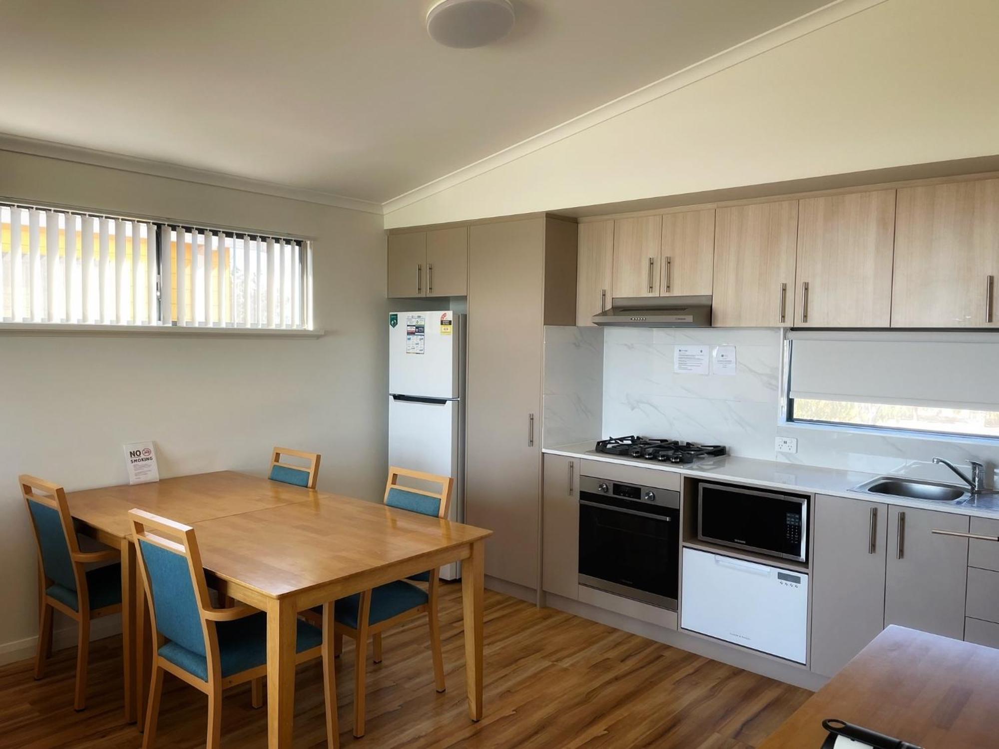 Dongara Tourist Park Hotell Port Denison Exteriör bild