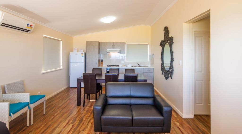 Dongara Tourist Park Hotell Port Denison Exteriör bild